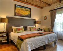  - Oakhurst Hotel