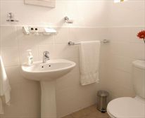  - Eltham Lodge Bed and Breakfast