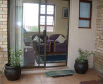 Living-room - Hillcrest Self Catering Apartment
