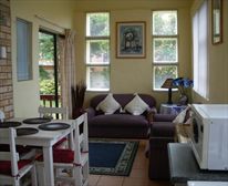 Living-room - Hillcrest Self Catering Apartment