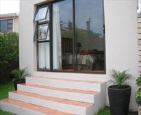bedroom to garden. - Hillcrest Self Catering Apartment