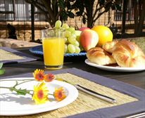 Breakfast. - Blue Oyster Bed & Breakfast