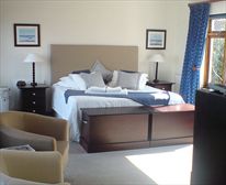 Bedroom. - Blue Oyster Bed & Breakfast