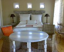 Driftwood Bedroom. - Lazy Island