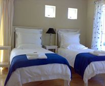 Pebble Bedroom. - Lazy Island