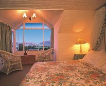 Bedroom. - Yellowwood Lodge