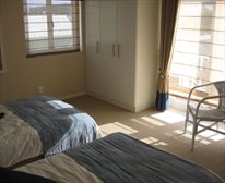 Bedroom. - Thesen Island Rentals