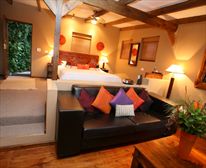 Suite 2. - Hog Hollow Country Lodge