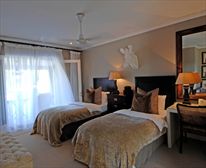  - Moles Hole Exclusive Beach House
