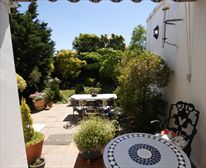 Little Belvedere Cottage Garden - Belvedere Cottages