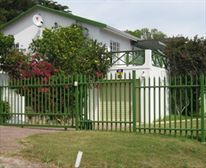  - Garden Bird Bed and Breakfast