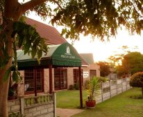 Picture 4/7 - Pelican Lodge