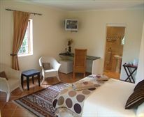  - 17 on 5th Avenue  Guest House