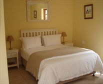 - Falcons Nest Bed and Breakfast