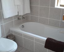  - Falcons Nest Bed and Breakfast