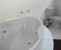  - Falcons Nest Bed and Breakfast