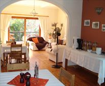  - Falcons Nest Bed and Breakfast